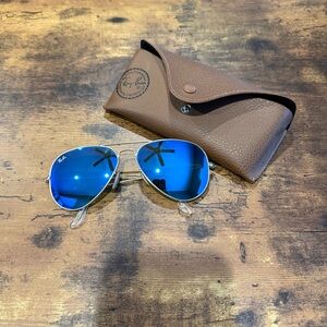RAYBAN MIRRORED AVIATORS